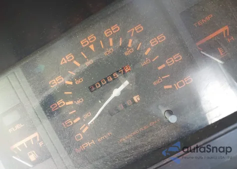 1987 Nissan D21 King Cab из США, поврежденный, VIN 1N6ND16S2HC374352